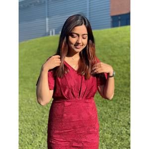 Meet your Posher, Shruti